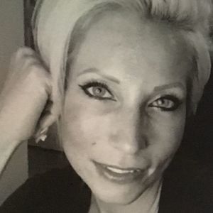 Meet your Posher, Eva